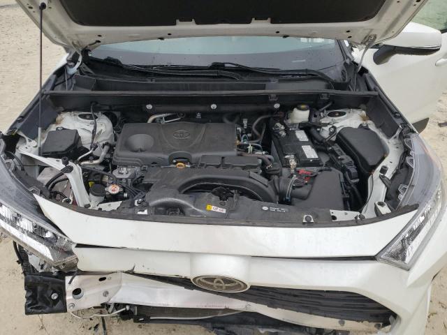 2T3C1RFV7MW123264 - 2021 TOYOTA RAV4 XLE PREMIUM WHITE photo 12