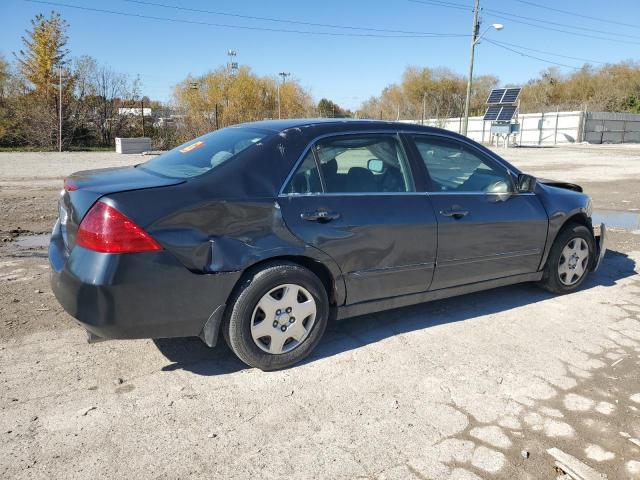 1HGCM564X7A051553 - 2007 HONDA ACCORD LX GRAY photo 3