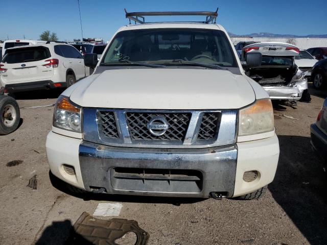 1N6AA07C49N306648 - 2009 NISSAN TITAN XE WHITE photo 5