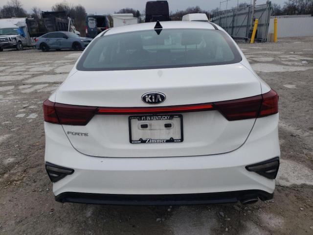 3KPF24AD6KE101695 - 2019 KIA FORTE FE WHITE photo 6