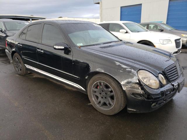 WDBUF56J86A817439 - 2006 MERCEDES-BENZ E 350 BLACK photo 4