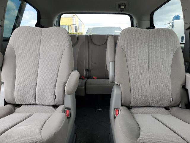 KNDMG4C72C6493372 - 2012 KIA SEDONA LX SILVER photo 10