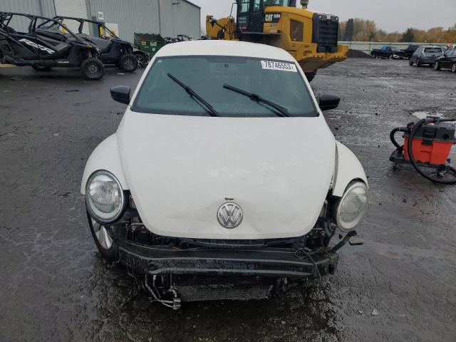 3VWFP7AT6DM660339 - 2013 VOLKSWAGEN BEETLE WHITE photo 5