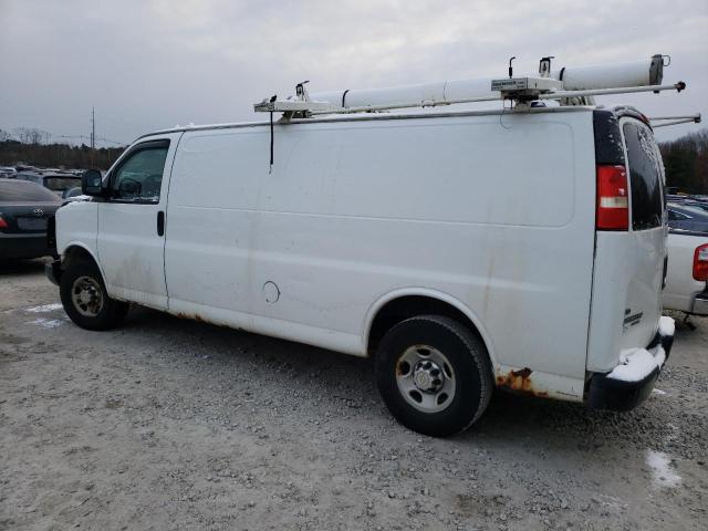 1GCZGUCGXC1124844 - 2012 CHEVROLET EXPRESS G3 WHITE photo 2