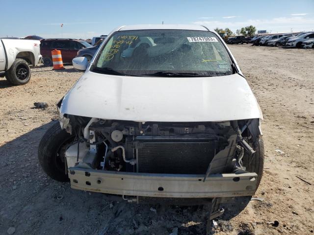 3N1CN7AP1GL882931 - 2016 NISSAN VERSA S WHITE photo 5