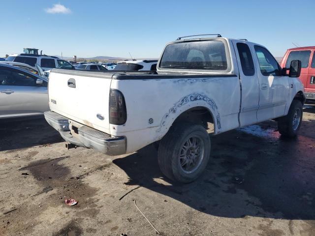 1FTRX18W1XKB45838 - 1999 FORD F150 WHITE photo 3