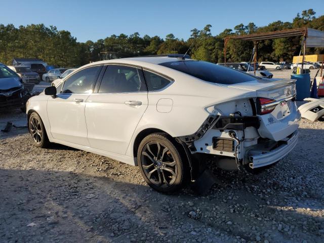 3FA6P0HD0JR240038 - 2018 FORD FUSION SE WHITE photo 2