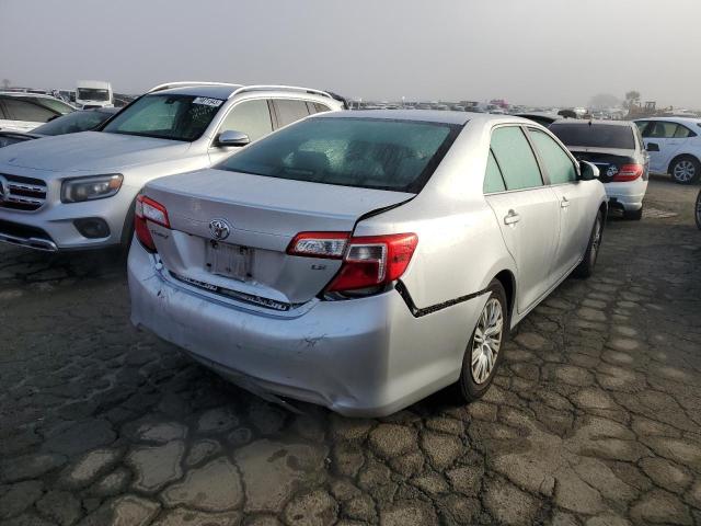 4T4BF1FK6ER424161 - 2014 TOYOTA CAMRY L SILVER photo 3