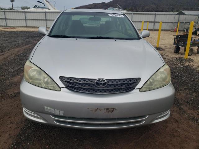 JTDBE30K340294478 - 2004 TOYOTA CAMRY LE BEIGE photo 5