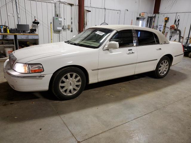 2007 LINCOLN TOWN CAR SIGNATURE LIMITED, 