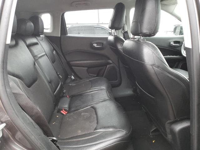 3C4NJDBB3JT392453 - 2018 JEEP COMPASS LATITUDE Сұр фото 11