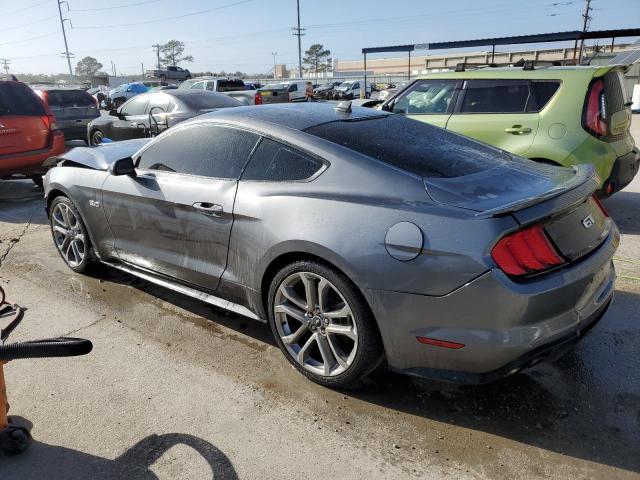 1FA6P8CF1N5140241 - 2022 FORD MUSTANG GT GRAY photo 2