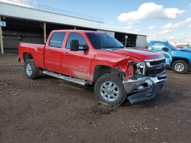 1GC1KYC89BF120698 - 2011 CHEVROLET SILVERADO K2500 HEAVY DUTY LTZ RED photo 4