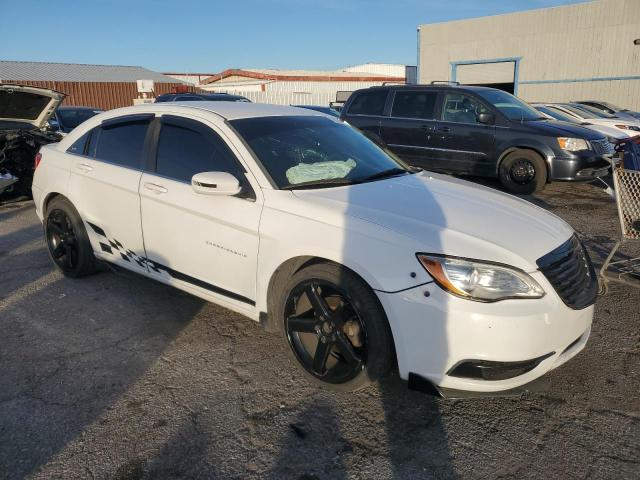 1C3CCBAB5DN606522 - 2013 CHRYSLER 200 LX WHITE photo 4