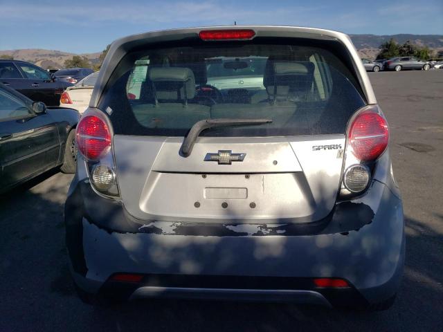 KL8CD6S96DC583560 - 2013 CHEVROLET SPARK 1LT GRAY photo 6