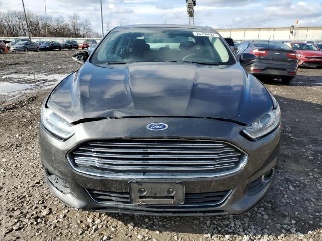 3FA6P0H91FR230573 - 2015 FORD FUSION SE GRAY photo 5