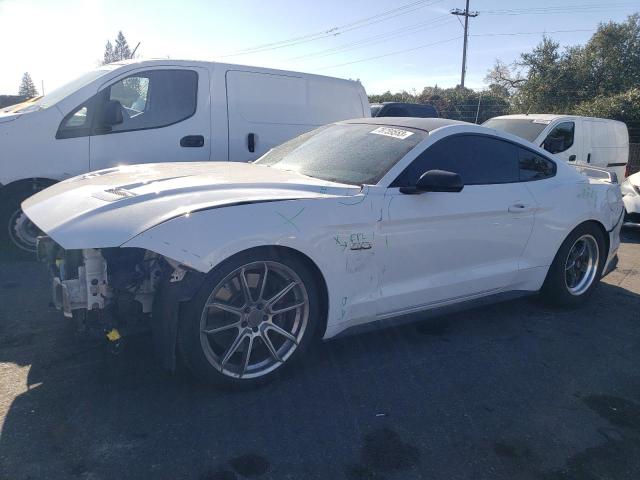 1FA6P8CF8J5123477 - 2018 FORD MUSTANG GT WHITE photo 1