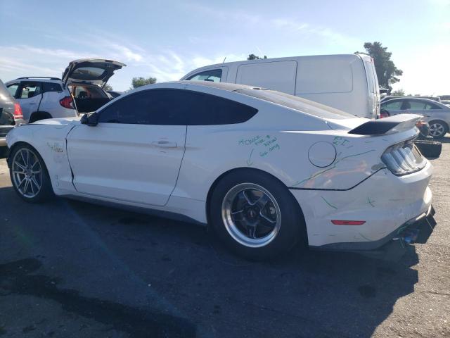 1FA6P8CF8J5123477 - 2018 FORD MUSTANG GT WHITE photo 2