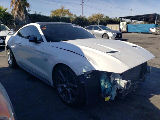 1FA6P8CF8J5123477 - 2018 FORD MUSTANG GT WHITE photo 4