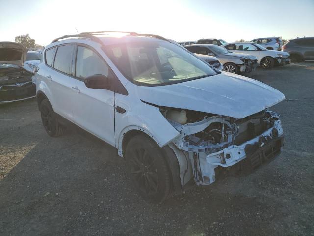 1FMCU9GD3JUD22636 - 2018 FORD ESCAPE SE WHITE photo 4