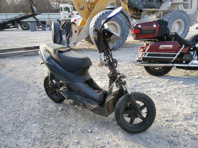 L5YTCKAW8H1161553 - 2017 OTHER SCOOTER BLACK photo 1
