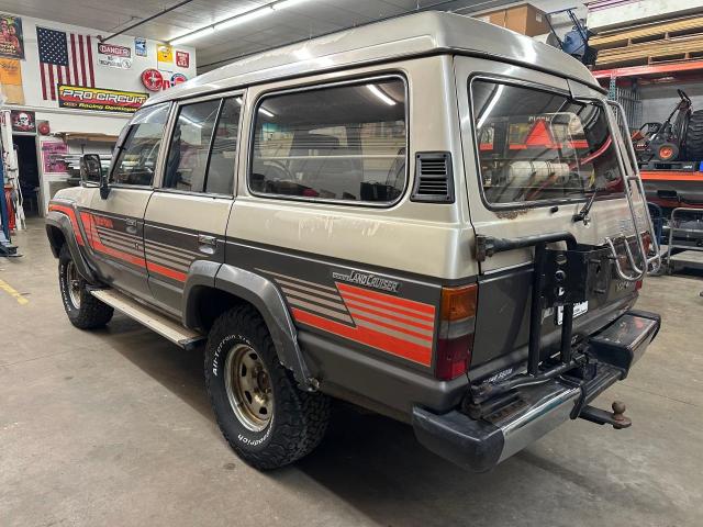 HJ61012766 - 1984 TOYOTA LANDCRUISE GRAY photo 3