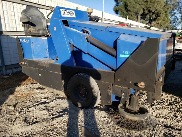 585785 - 2000 AMERICAN MOTORS SWEEPER BLUE photo 1