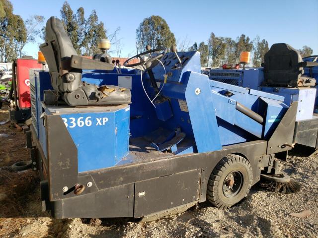 585785 - 2000 AMERICAN MOTORS SWEEPER BLUE photo 4