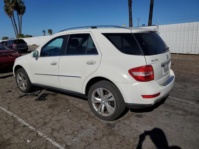 4JGBB8GBXAA614523 - 2010 MERCEDES-BENZ ML 350 4MATIC WHITE photo 2