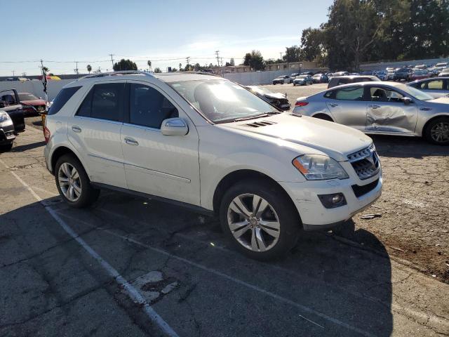4JGBB8GBXAA614523 - 2010 MERCEDES-BENZ ML 350 4MATIC WHITE photo 4