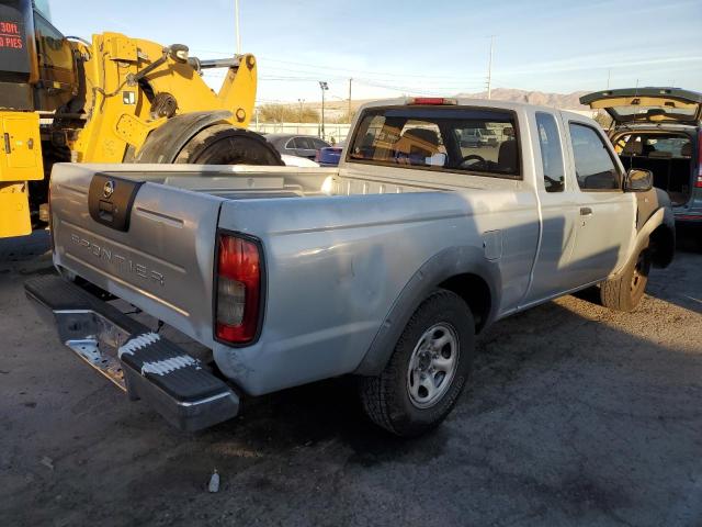 1N6DD26S52C374001 - 2002 NISSAN FRONTIER KING CAB XE SILVER photo 3