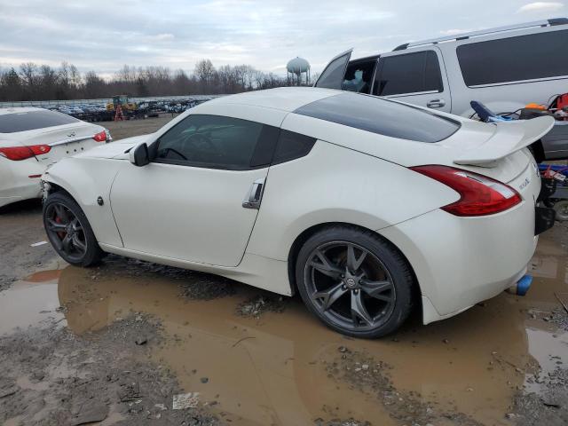 JN1AZ4EHXHM954052 - 2017 NISSAN 370Z BASE WHITE photo 2