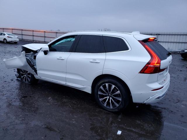 YV4L12RN7P1271854 - 2023 VOLVO XC60 PLUS WHITE photo 2