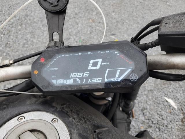 JYARM32E1NA005209 - 2022 YAMAHA MT07 BLACK photo 8