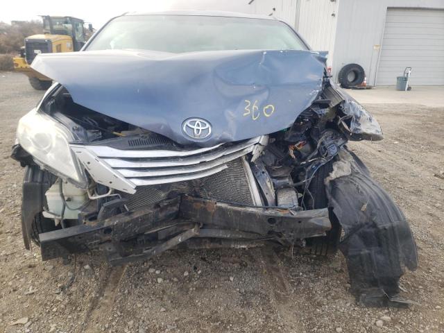 5TDDK3DC3DS064960 - 2013 TOYOTA SIENNA XLE BLUE photo 5