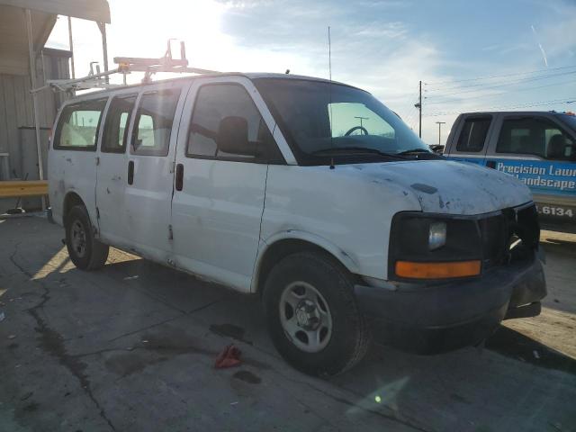 1GCFG15X061268566 - 2006 CHEVROLET EXPRESS G1 WHITE photo 4