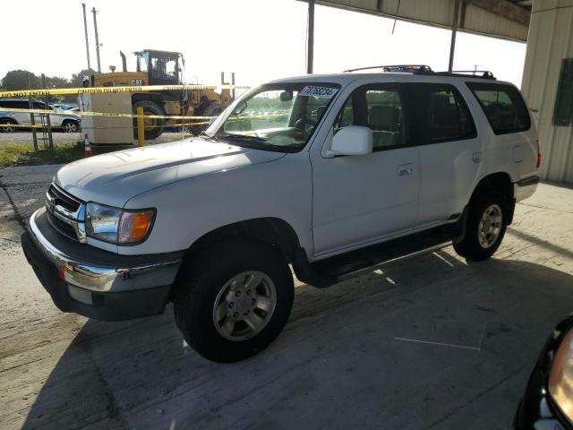 2002 TOYOTA 4RUNNER SR5, 