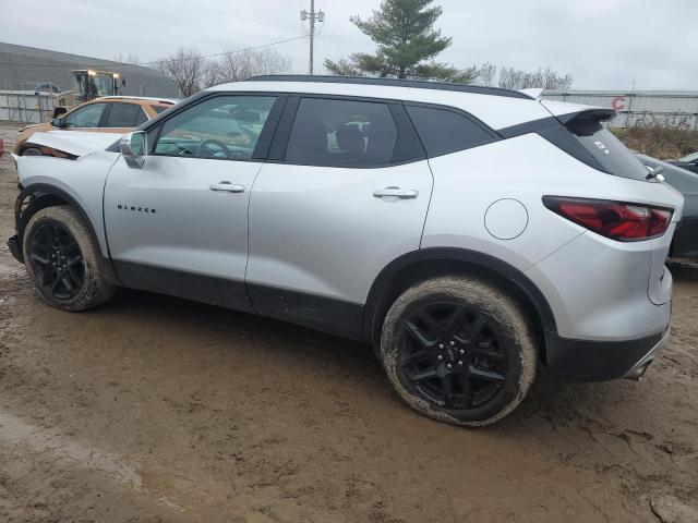 3GNKBHRS4LS724137 - 2020 CHEVROLET BLAZER 2LT SILVER photo 2