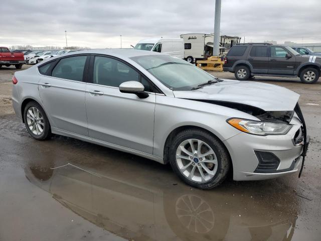 3FA6P0HD6KR164987 - 2019 FORD FUSION SE SILVER photo 4