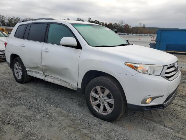5TDZA3EH1DS043978 - 2013 TOYOTA HIGHLANDER BASE Blanc photo 4