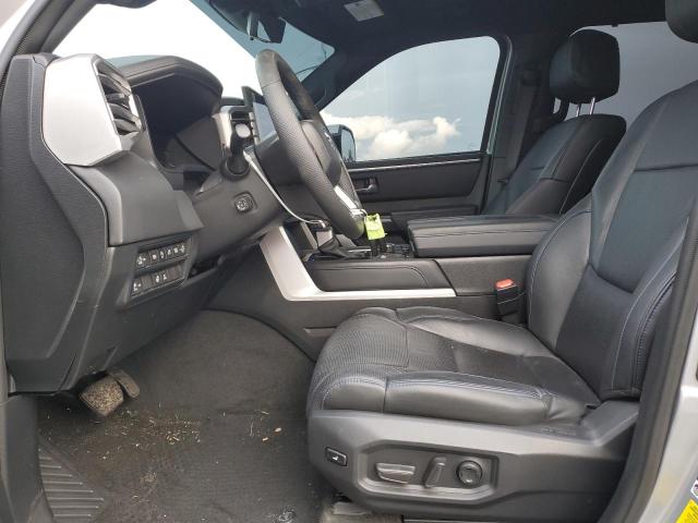 5TFNA5EC1PX018253 - 2023 TOYOTA TUNDRA CREWMAX PLATINUM ვერცხლისფერი ფოტო 7