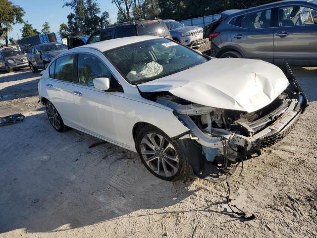 1HGCR2F56FA247125 - 2015 HONDA ACCORD SPORT WHITE photo 4
