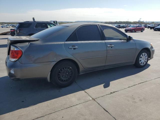 4T1BE32K15U983941 - 2005 TOYOTA CAMRY LE GRAY photo 3