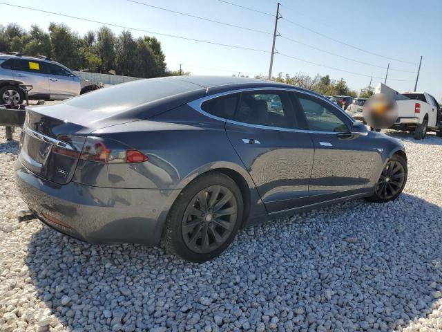 5YJSA1E27GF141682 - 2016 TESLA MODEL S GRAY photo 3