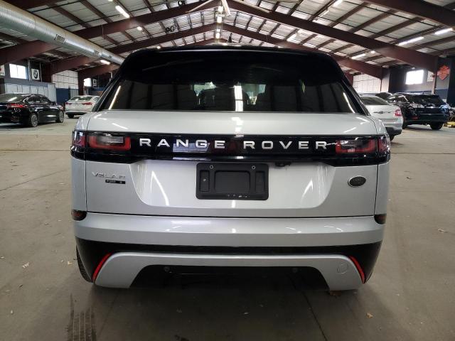 SALYB2RVXJA725732 - 2018 LAND ROVER RANGE ROVE S SILVER photo 6