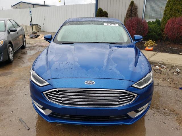 3FA6P0H97HR340983 - 2017 FORD FUSION SE BLUE photo 5