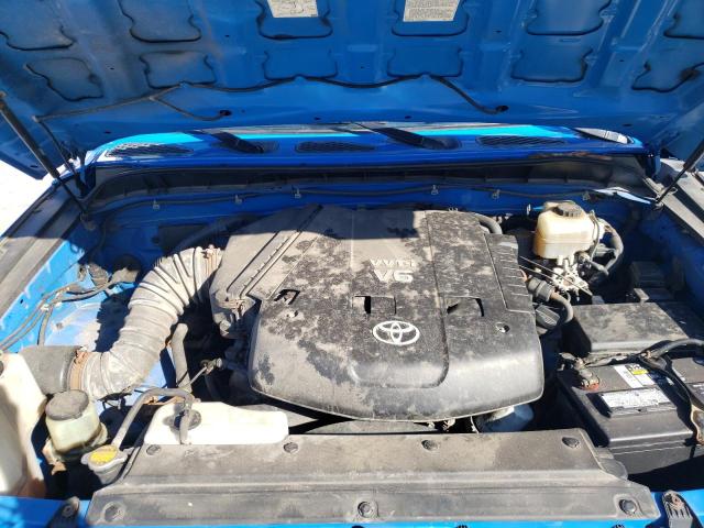 JTEBU11F38K014959 - 2008 TOYOTA FJ CRUISER BLUE photo 11