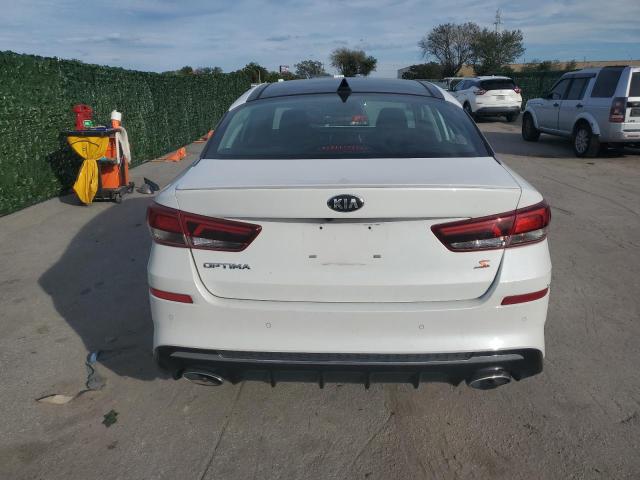 5XXGT4L31KG359135 - 2019 KIA OPTIMA LX WHITE photo 6