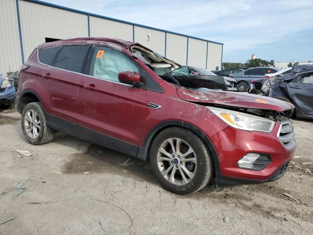 1FMCU0GD4HUD58180 - 2017 FORD ESCAPE SE RED photo 4