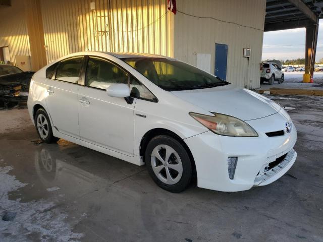 JTDKN3DU0D5591738 - 2013 TOYOTA PRIUS WHITE photo 4